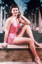 Esther Williams, film still bathing beauty 1944.jpg